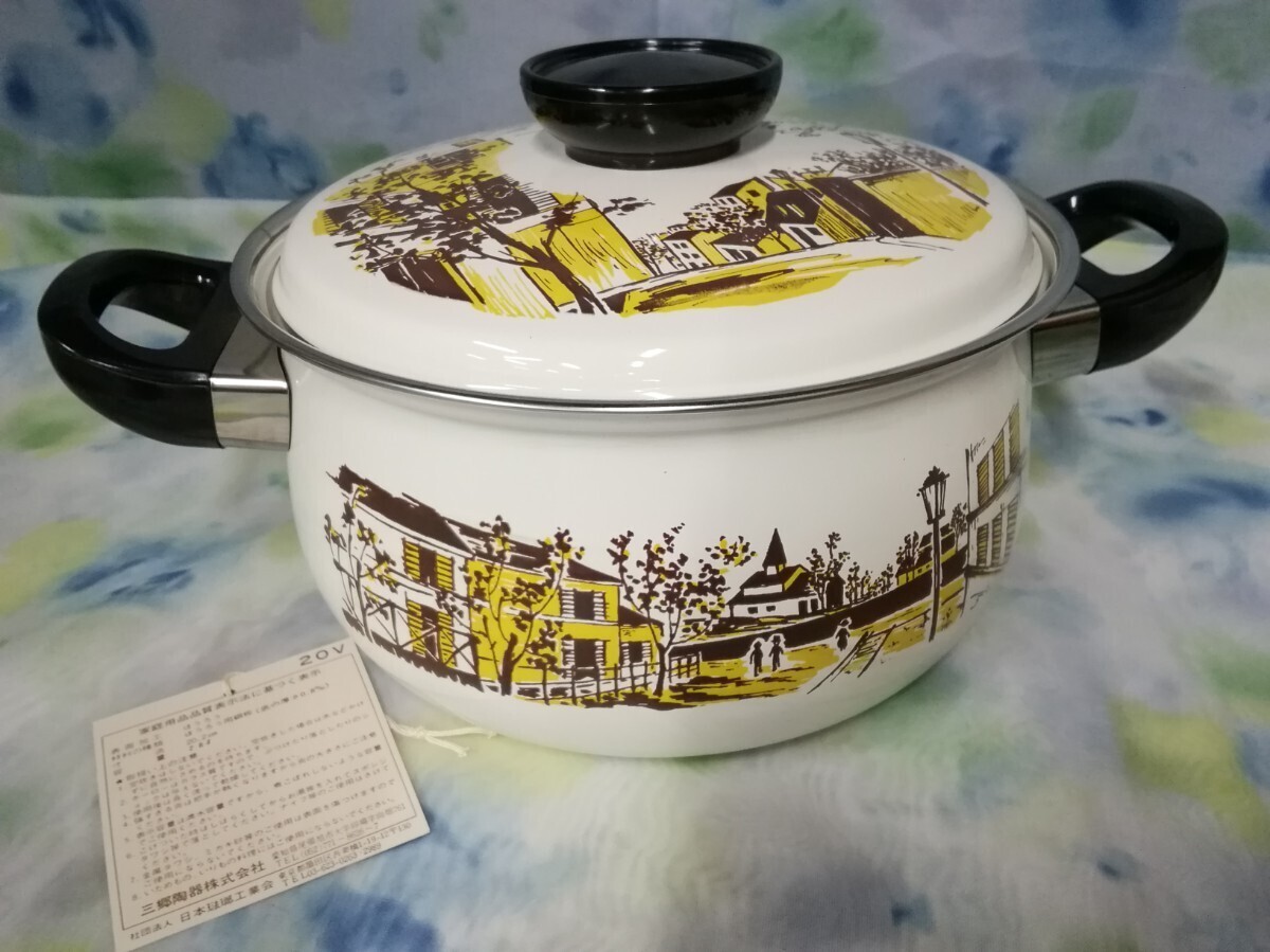 g_t G360 ☆三郷陶器 サンゴートーキ ホーローウェア ホーロー 両手鍋 寸法20.2cm 容量2.8L 調理器具 【未使用長期保管品】拍卖