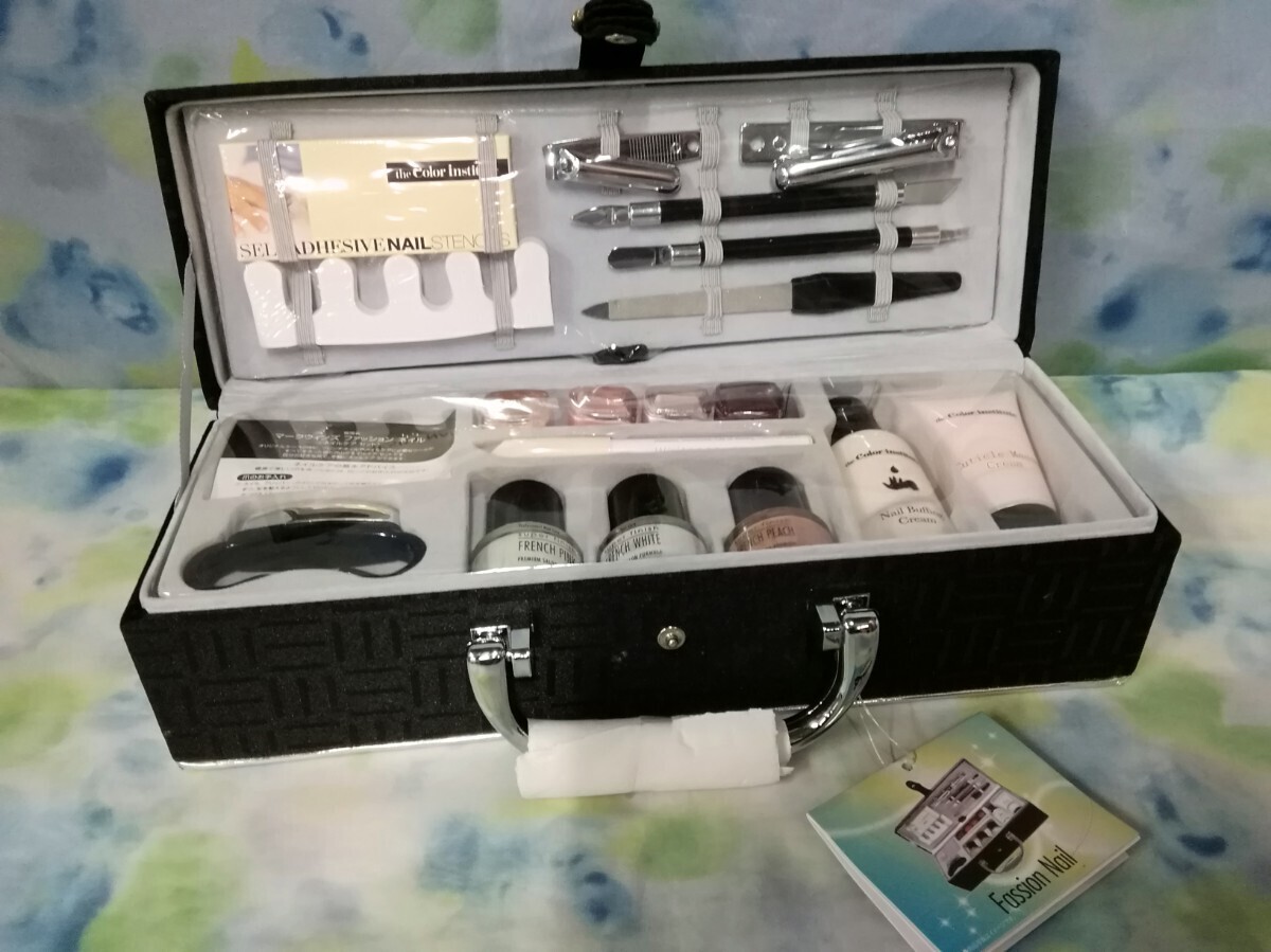 g_t K481 ☆マークウィンズ ファッション ネイル ネイルケアセット ケース付き現状品 【未使用長期保管】拍卖