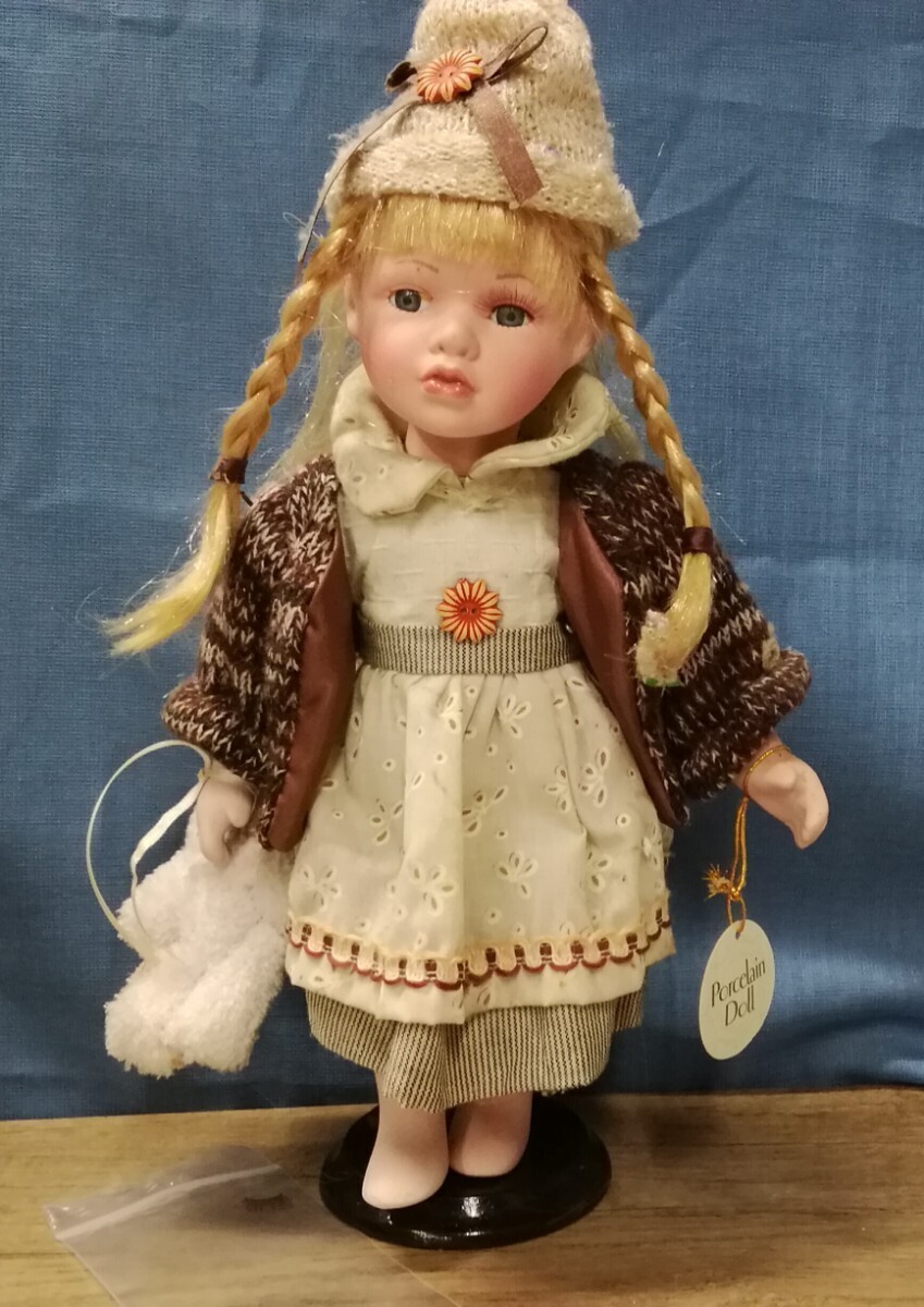 g_t P459 ☆ポーセリンドール Porcelain Doll ビスクドール ※右目まつ毛はずれ/靴なし 全長33.5cm 汚れあり アンティーク 【現状品】拍卖