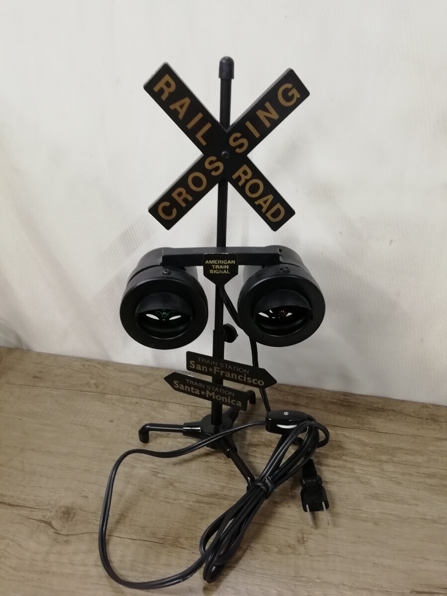 g_t I041 点灯確認 レトロアメリカンステーション 踏切 信号機 白熱球 ランプオブジェ 鉄道 雑貨 インテリア 中古拍卖