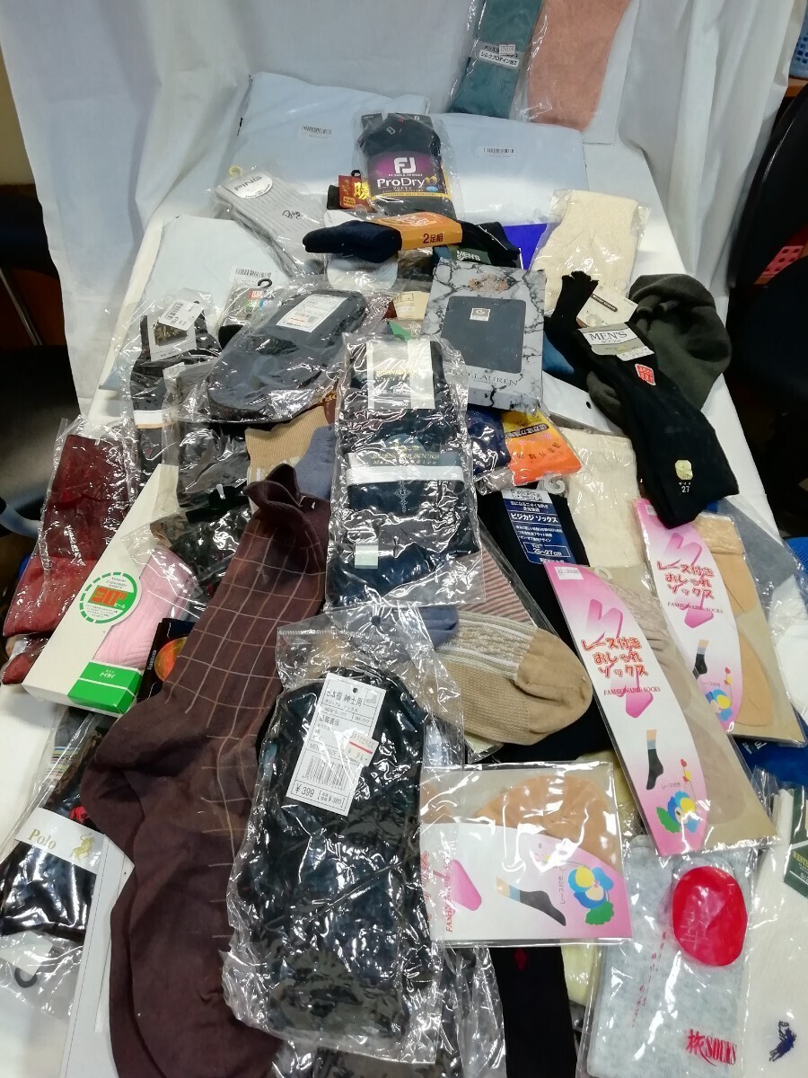 g_t P327 未使用 靴下 ソックス 大量まとめ売り メンズ レディース 各サイズ カジュアル フォーマル 夏用 冬用 長期保管拍卖