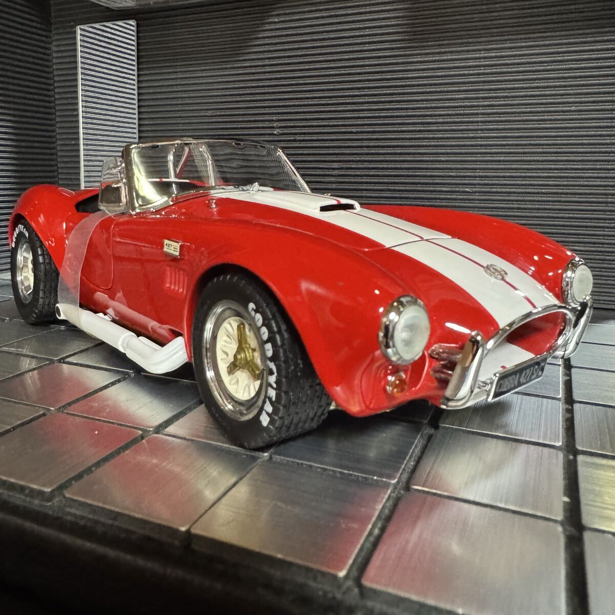 絶版未展示品 京商 1/18 コブラ427 レッド拍卖