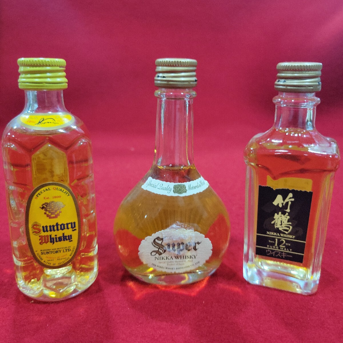 №9331 ★大阪府在住者取引可★ 古酒 未開栓 ミニボトル サントリー ウイスキー3種 各50ml 拍卖