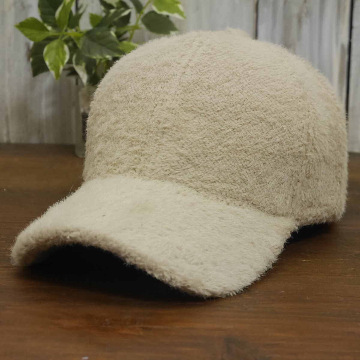 フェイクファー ベージュ キャップ もこもこ サイズ調整可能 送料\450 男女OK メンズ レディース拍卖