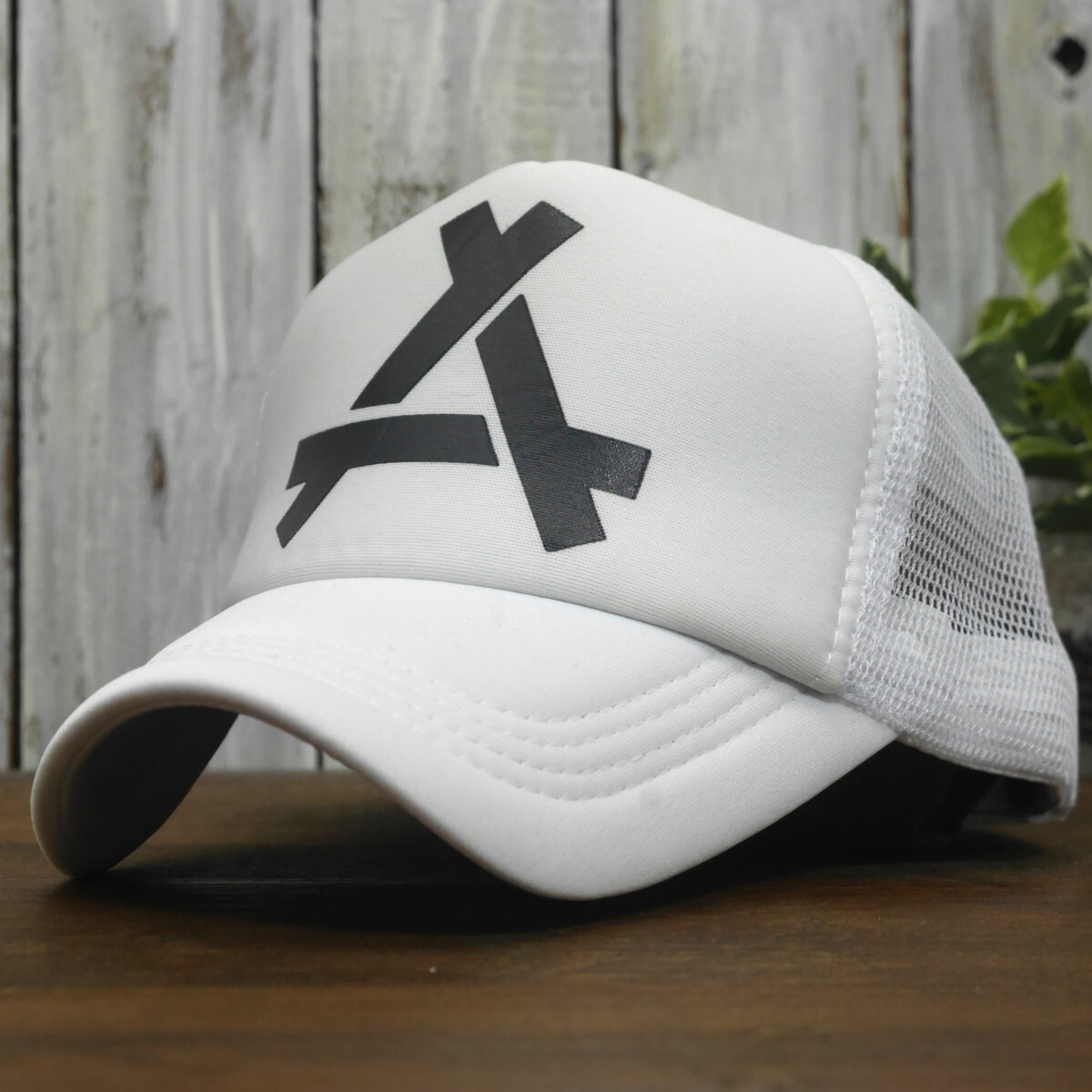 送料450円 メッシュキャップ ロゴ シンプル ホワイト UV対策 サイズ調整可能 男女OK メンズ レディース拍卖
