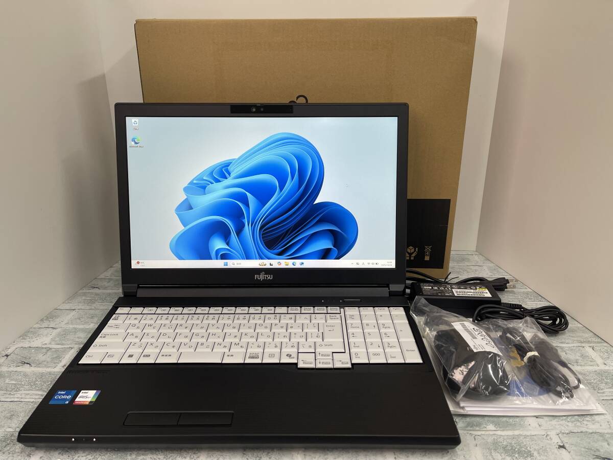富士通 LIFEBOOK A5513/RX 2024年10月発表モデル Intel Core i5-1335U メモリ16GB+SSD256GB+DVD 顔認証 15.6型FHD Win11 送料無料 N7J1143拍卖