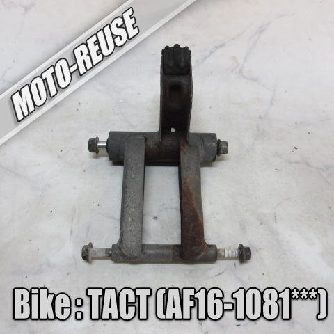 □【TACT タクト AF16 2st】純正エンジンハンガー エンジンマウント□K71805拍卖