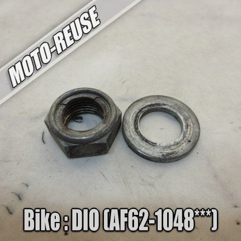 □【ディオ DIO AF62】純正ホイールナット (スマートレター) □K74106拍卖