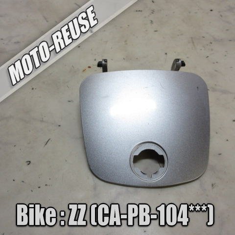 □【ZZ ジーツー ジージー CA1PB 2st】純正給油口 リアセンターカバー リアカウル シルバー 銀□K79627拍卖