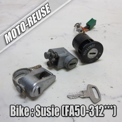 □【Susie スージー FA50】純正キーセット キーSET (純正キー)「Key No.2042」 □K74727拍卖