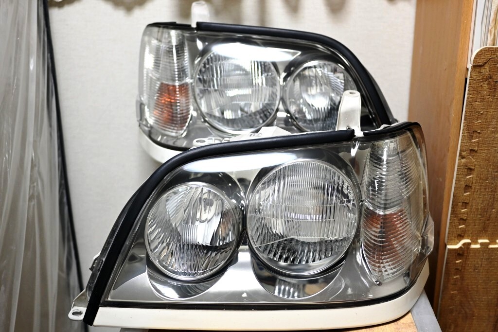 綺麗 黄ばみ無し JZS171 JZS173 JZS175 JZS179 17系 クラウン アスリート 純正 HID 左右 ヘッドライト ③ KOITO 30-280 D コーティング拍卖