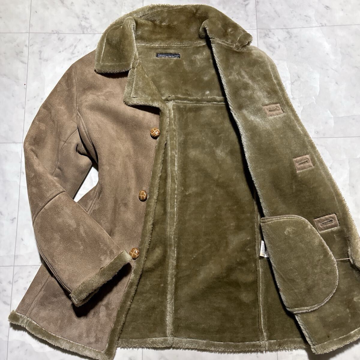 極美品 L!!! モダン【極上の肌触り】MODERM ムートンコート ボア ファー 毛皮 ロング丈◎ 極暖 フワフワ◎ 至高品◎ 軽量◎ 一点物◎ 秋冬拍卖