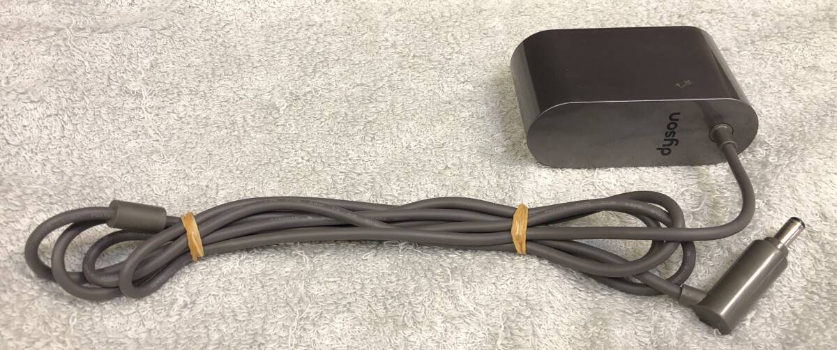 ◇◇ dyson/ダイソン 掃除機用充電器 純正ACアダプター 205720-04拍卖