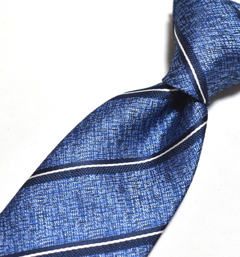 G560☆ヒューゴボス ネクタイ ストライプ柄☆3本以上送料無料拍卖