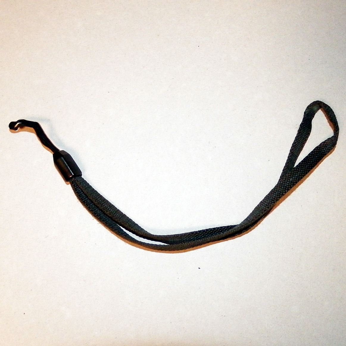 NM51021 ハンドストラップ 24cm 編みひもタイプ拍卖