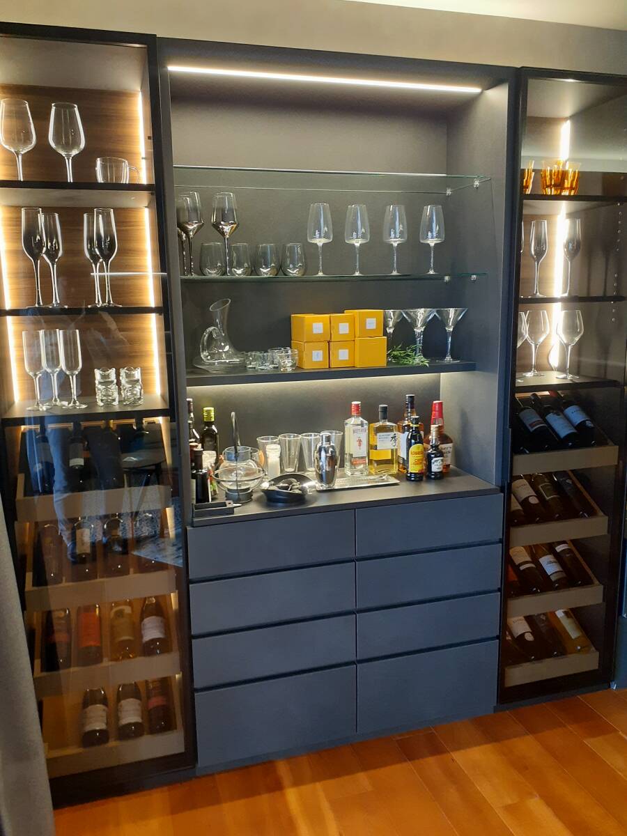 ワイン収納付き食器棚 展示品 福岡発送拍卖