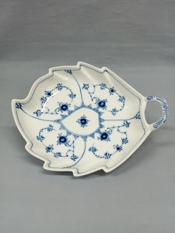 11004■ 新品未使用 Royal Copenhagen ロイヤルコペンハーゲン ブルーフルーテッド リーフプレート デンマーク製 洋食器拍卖