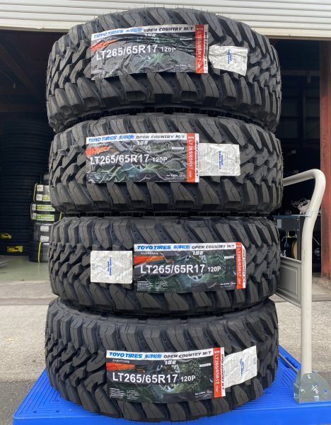 【送料込み総額82000円】TYMG-9 TOYO LT265/65R17 120/117P OPEN COUNTRY M/T 夏タイヤ 新品4本セット 2023年製拍卖