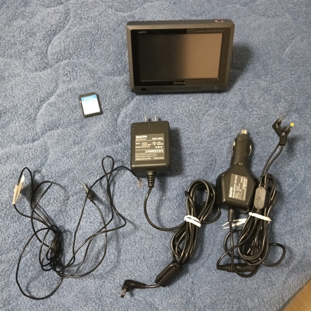 サンヨー SANYO SSD ポータブルナビゲーション NV-SB360DT 日本製 2009年製 ワンセグ視録&録画可能 音楽再生 FM飛ばし可 ミニゴリラ 拍卖