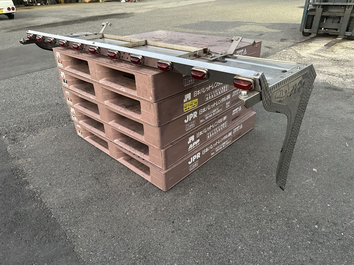 レトロ デコトラ 当時物 マルイ商会 フロント バイザー 角マーカー イスズ ギガ GIGA いすゞ拍卖