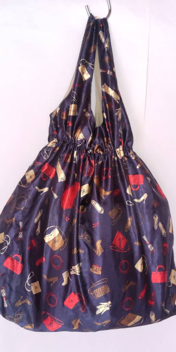 ★画像悪いですが、綺麗です★キタムラK★エコバッグ★ネイビーに、Kのバッグ、傘、靴柄★小さくたたんでポケットに入れてOK拍卖