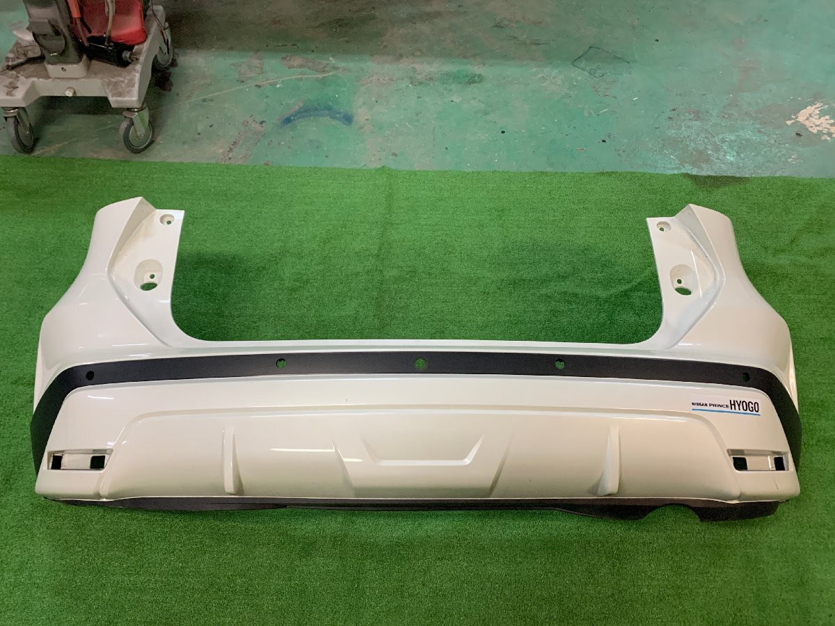 NISSAN 日産 P15 キックス リアバンパー リヤバンパー リア リヤ バンパー 白 パール 85022 5RY0H 傷・汚れあり 修復・付け替え等に拍卖