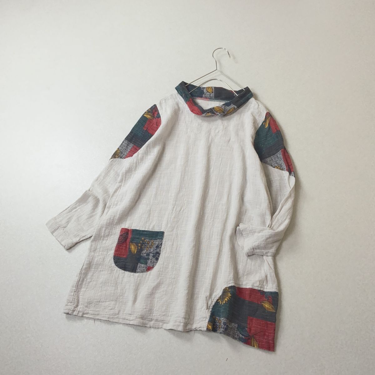 おしゃれデザイン 織り生地 切り替え 丸襟 チュニック 横幅ゆったり 体型カバー拍卖