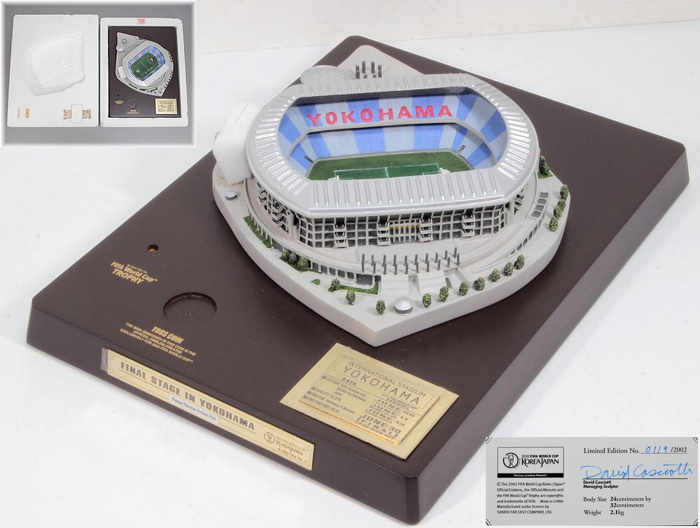 2002 FIFA サッカー ワールドカップ 日韓大会 公認グッズ 限定品 『横浜国際総合競技場 メモリアルフィギュア』 抽プレ 当選品拍卖