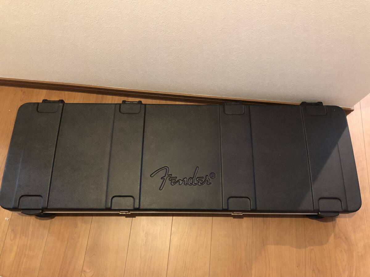 即決あり送料無料 Fender Lefty Left Hand DELUXE MOLDED CASE ELECTRIC BASS USA ハードケース Hard Case 左利き拍卖