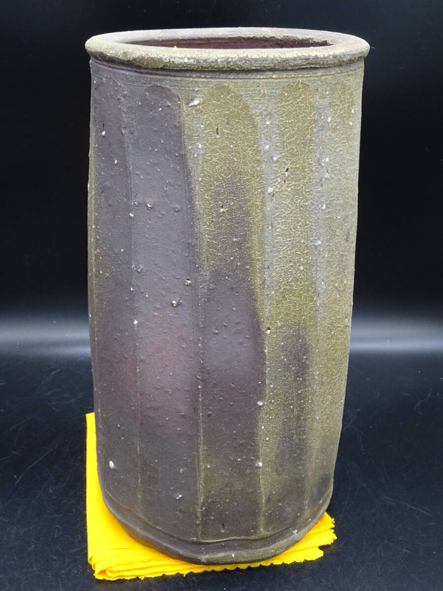 備前焼 人気実力作家 名工西川政美(師:人間国宝金重陶陽)伝統工芸士★備前窯変面取花入 四方桟共箱(正彦識)、共布、陶歴付 茶道具拍卖