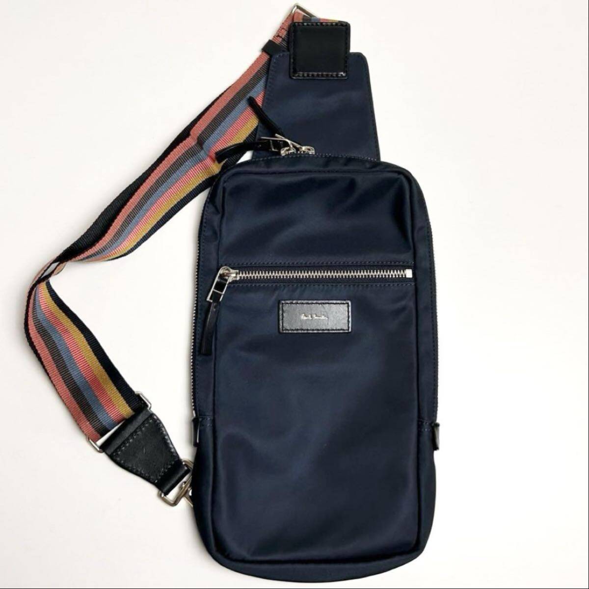 【美品】Paul Smith/ポールスミス/ナイロンボディバッグ/ショルダーバッグ/マルチストライプ/ネイビー/レザー/コンパクトサイズ/1円/1スタ拍卖