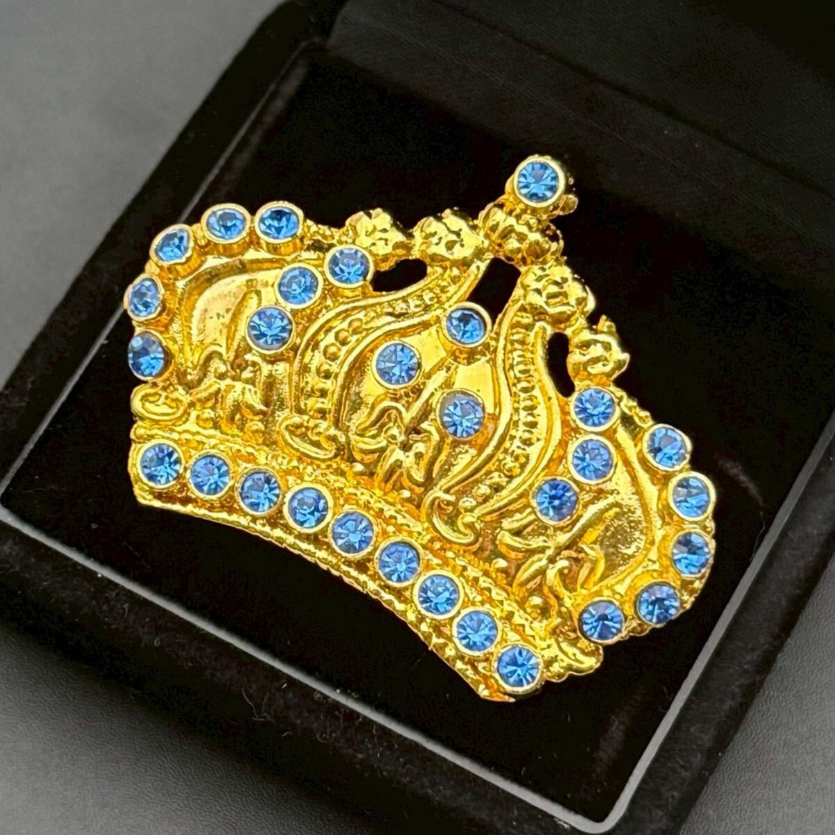 【希少・未使用保管品・箱付き】Gianni Versace ジャンニ ヴェルサーチ ブローチ 大ぶり ゴールド 王冠 クラウン カラーストーン ブルー拍卖