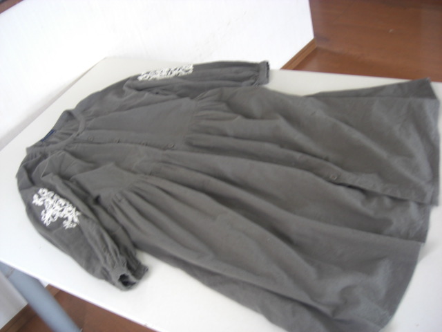 美品ドラッグストアーズ ワンピース カーキF拍卖