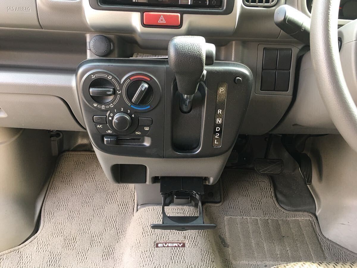 送料450円【取付加工済み品】SUZUKI スズキ エブリイ(DA17型)専用 ワゴン&バン スズキ 純正 センター ドリンクホルダー 拍卖