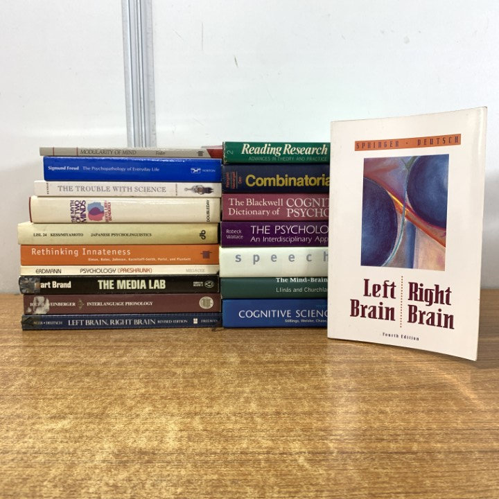 ■01)【1点限り!】心理学・自然科学などの洋書 まとめ売り18冊セット/サイコロジー/脳科学/認知/言語学/フロイト/病理/辞典/辞書/B拍卖