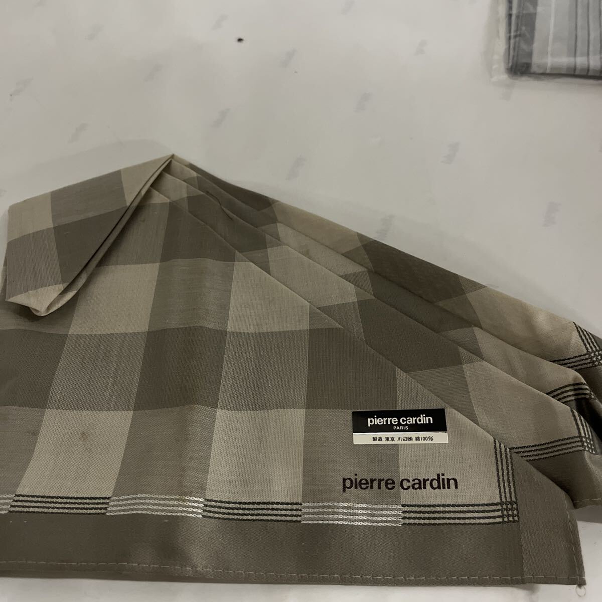 新品保管品 ピエールカルダン綿100%ハンカチ 拍卖