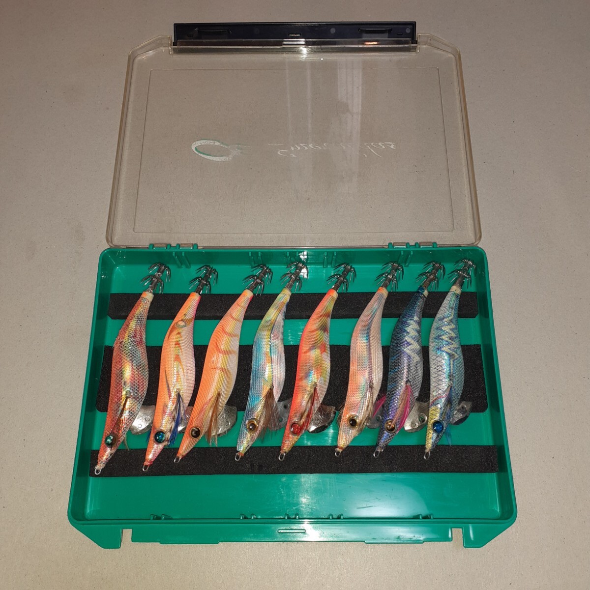 送料無料 3.5号エギ8本セット ヤマシタ エギ王各種 ライブサーチ等 エメラルダス ケース付き拍卖