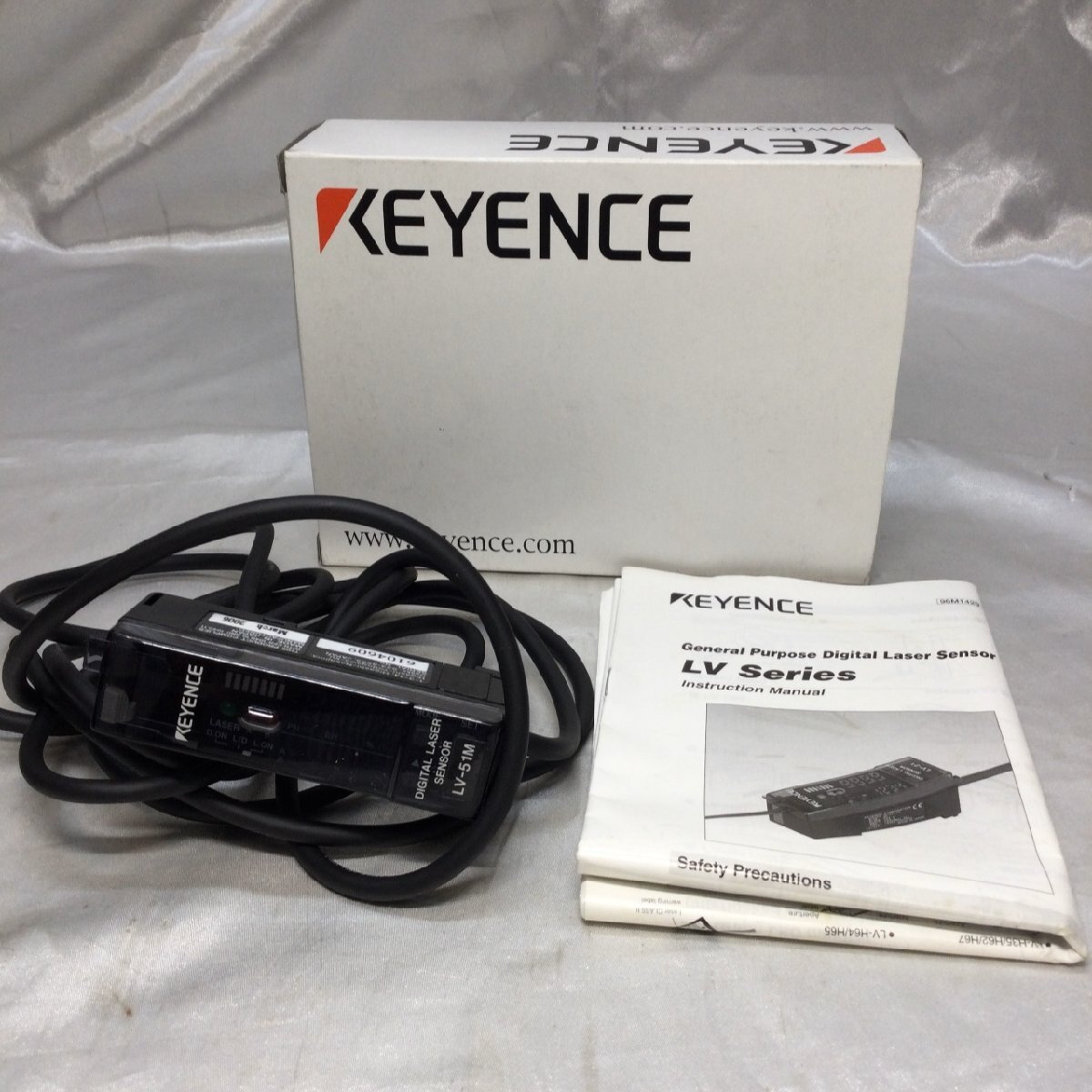【未使用/保管品/KU】KEYENCE キーエンス デジタルレーザセンサ LV-51M MZ1006/0015拍卖