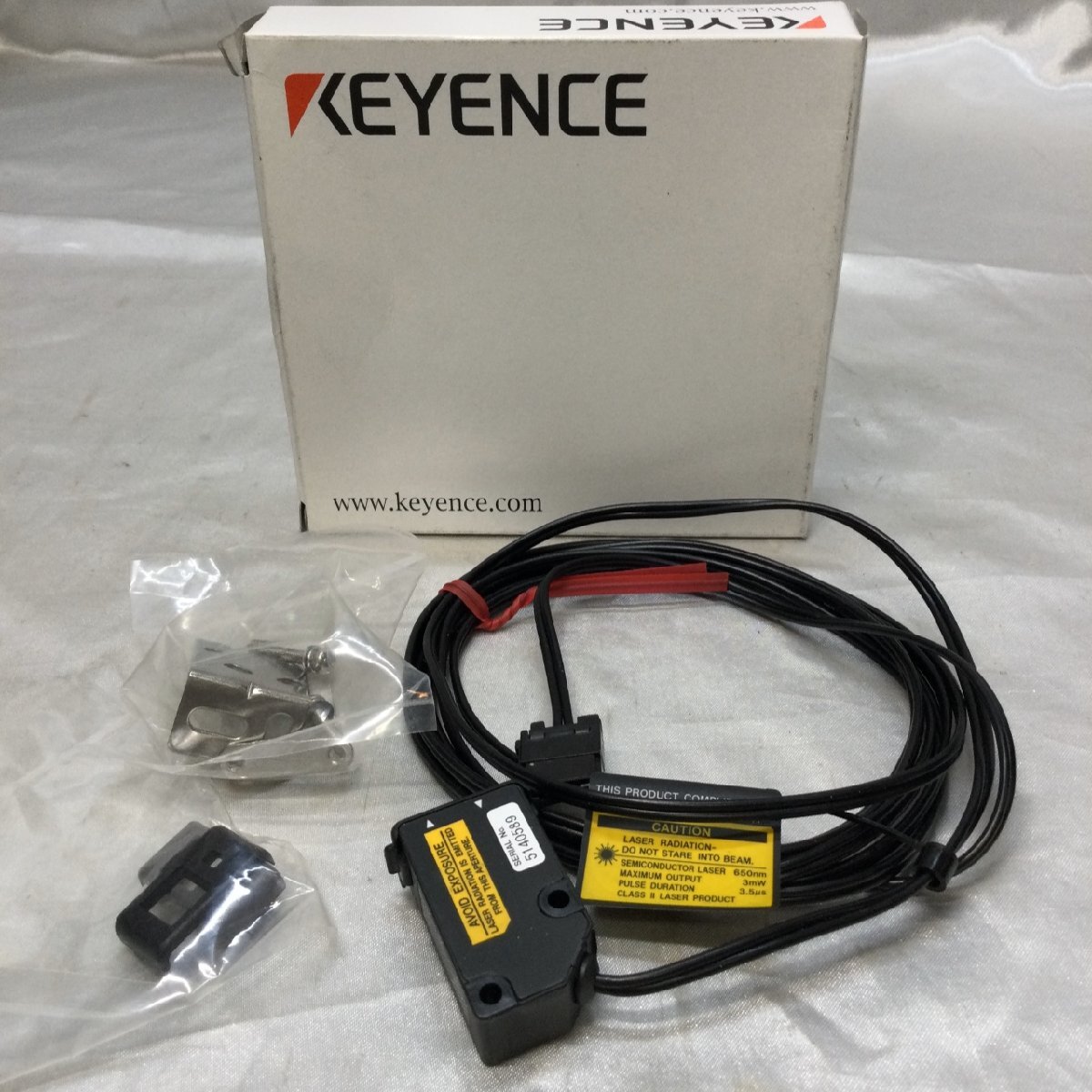 【未使用品/KU】KEYENCE キーエンス LV-H42 デジタルレーザセンサ センサヘッド MZ1006/005拍卖