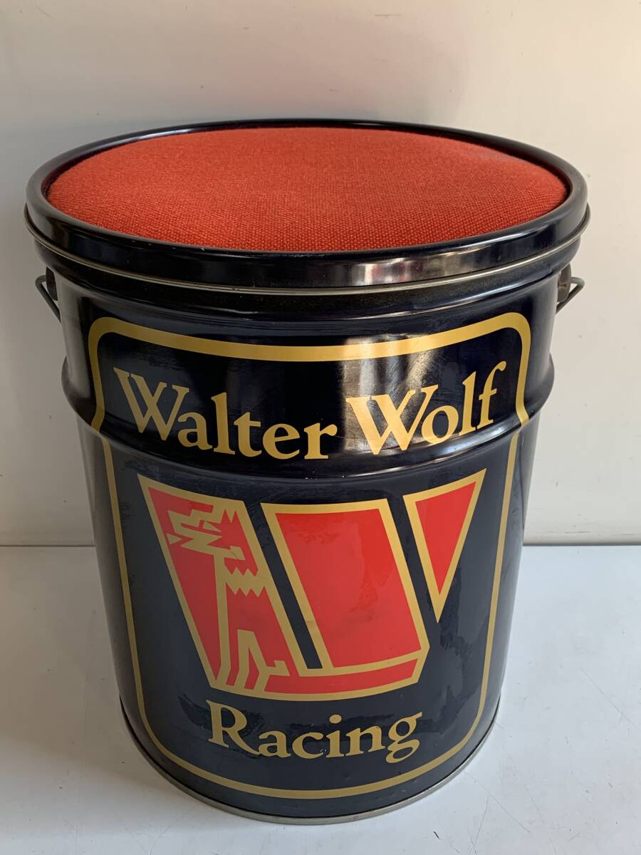 ⑲u205◆Walter Wolf ウォーターウルフ◆ペール缶 高さ約36㎝ 直径約30㎝ Racing レーシング グッズ クッション付 オイル缶 スツール 椅子拍卖
