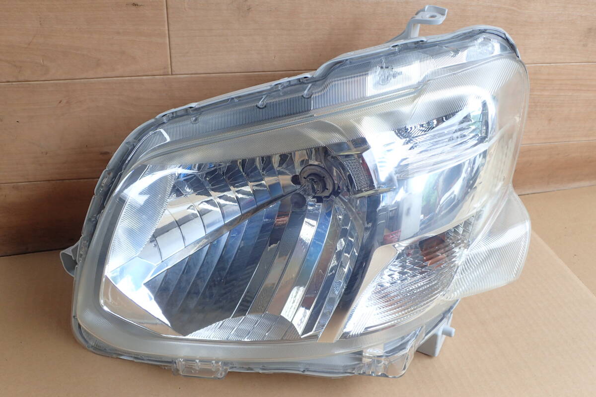 タント スタンダードノーマル ヘッドライト左 LA600S 2014年 W24 RTK502418DH拍卖