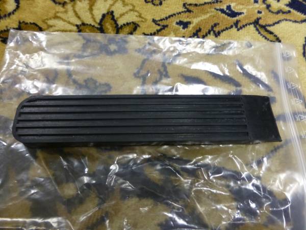 ■w113 w108 w109 w110 w111 縦目 新品アクセルペダルゴム 280SL拍卖