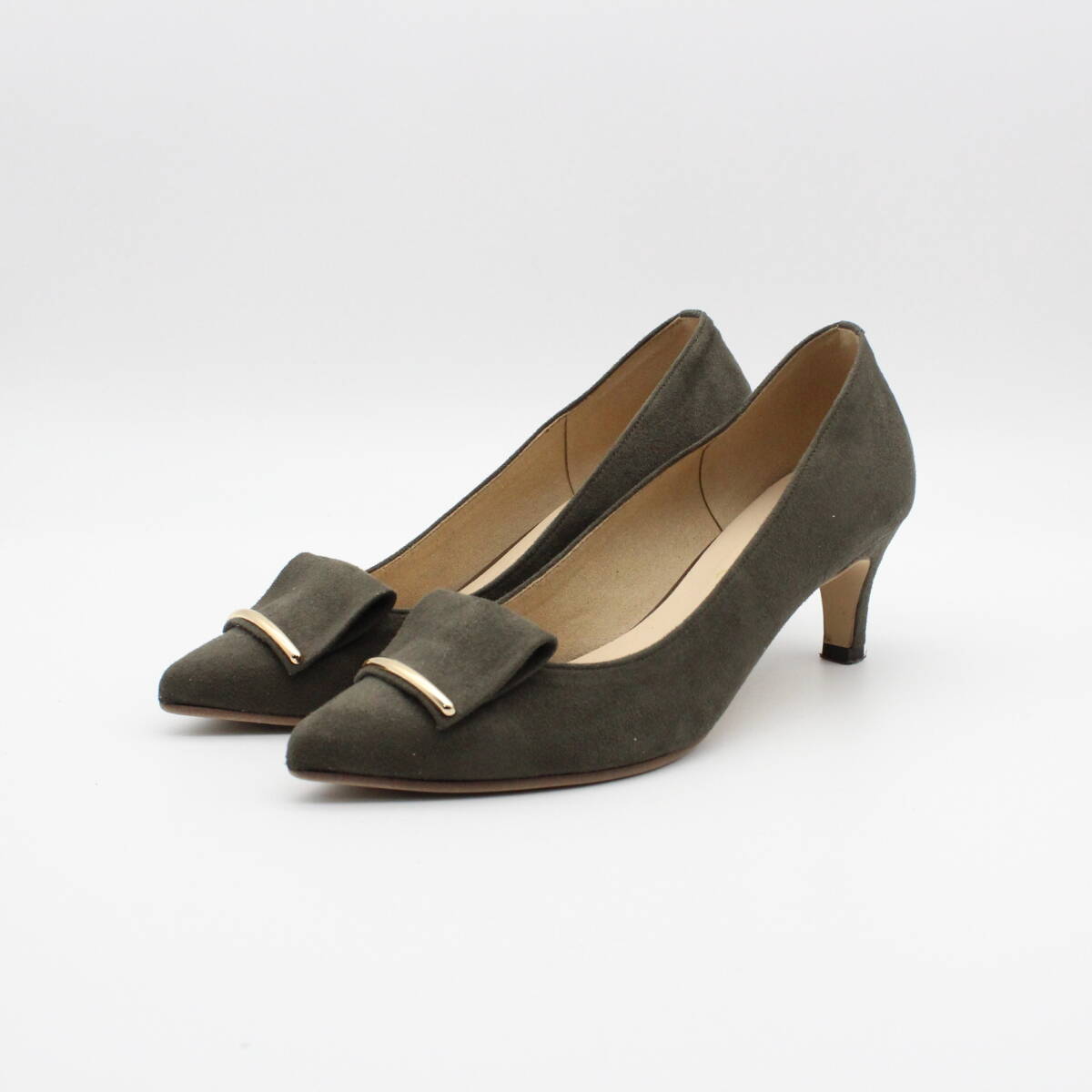 73■Le Talon ルタロン モチーフ付きポインテッドパンプス(22.5cm)拍卖