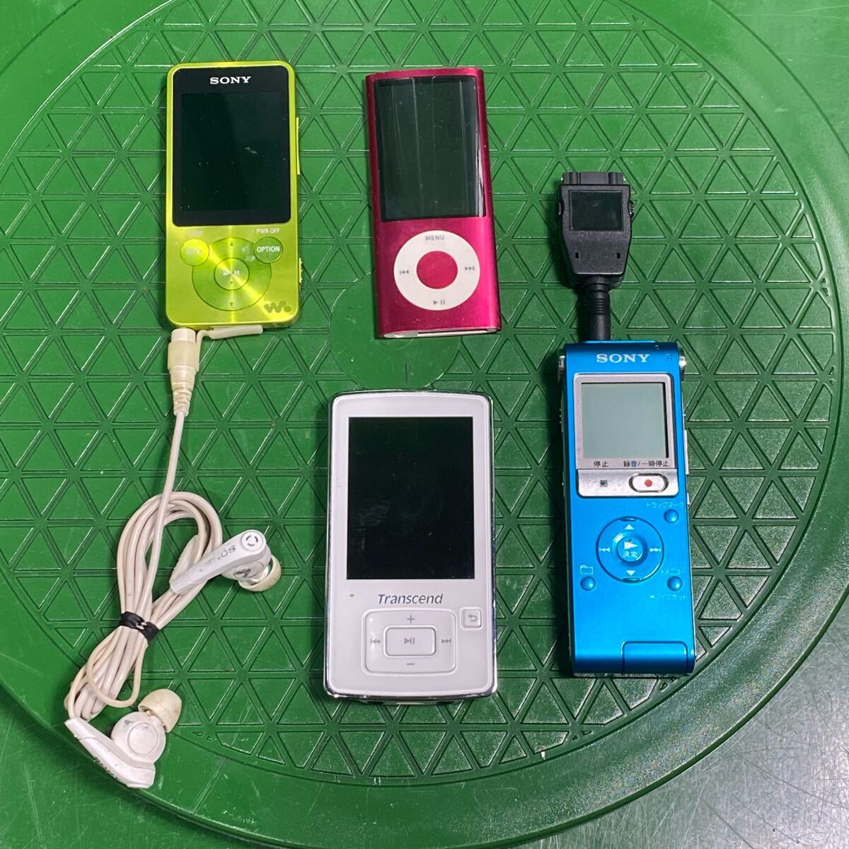 【ジャンク品】SONY iPod 他ウォークマン 動作未確認 通電未確認 まとめ売り 現状品 中古品 部品取り 10221343拍卖