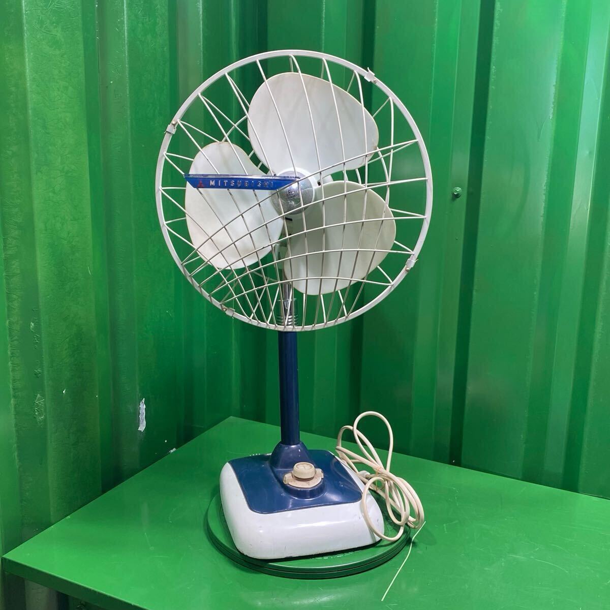 【動作品】MITSUBISHI AC ELECTRIC FAN R-12AC 30cmデラックスファン 昭和レトロ 扇風機 当時物 アンティーク 現状品 中古品 三菱 10230909拍卖