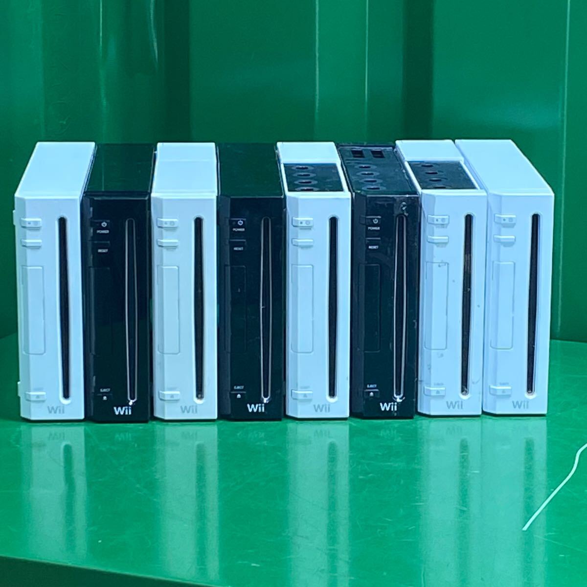 【ジャンク】 Nintendo 任天堂 Wii 本体のみ 8台 動作未確認 通電未確認 現状品 部品取り 10281247拍卖