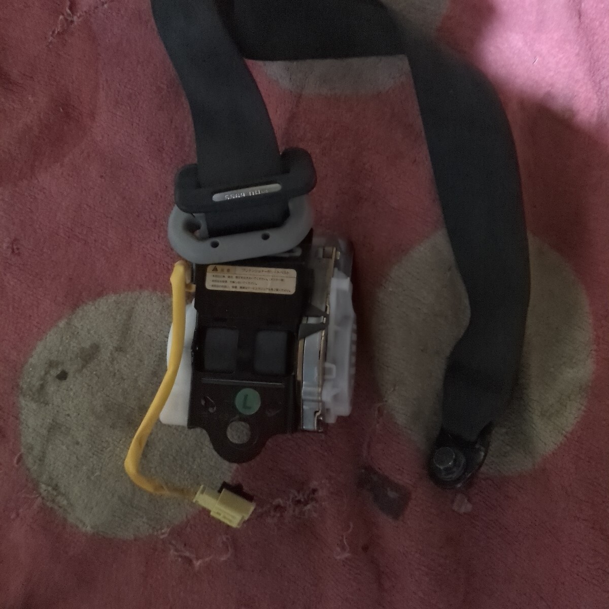 ジムニーjb23フロントシートベルト4型から8型用送料ゆうパック60サイズまたは600円拍卖