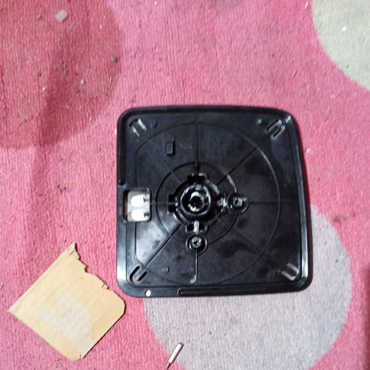 ジムニーjb23左側ドアミラー用鏡面になります拍卖