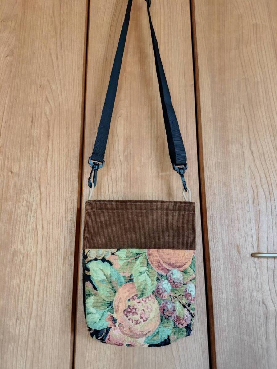 高級ゴブラン織り・ざくろ柄のポシェット拍卖