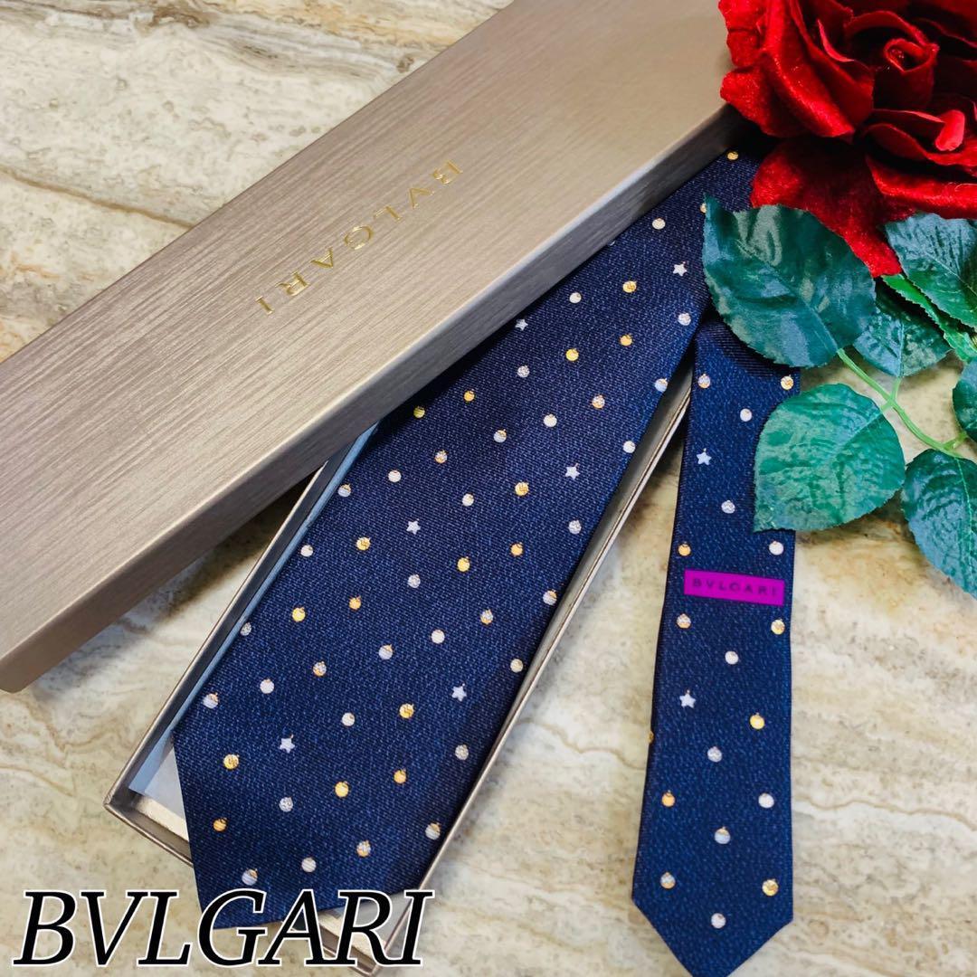 N62 美品 ブルガリ セッテピエゲ オーナメント柄 ネイビー ネクタイ メンズ拍卖